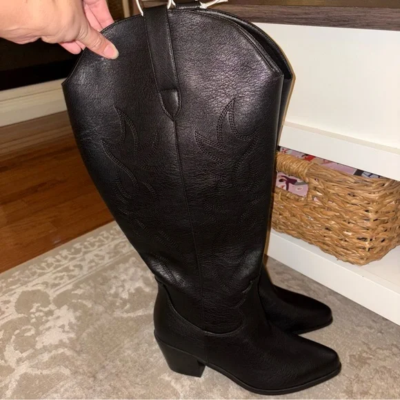 Billini Urson Extended Curve Boot - Size 8W - Picture 4 of 7